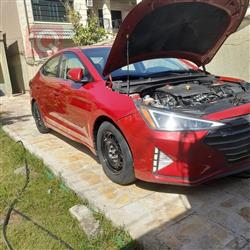 هیوندای ئەلەنترا